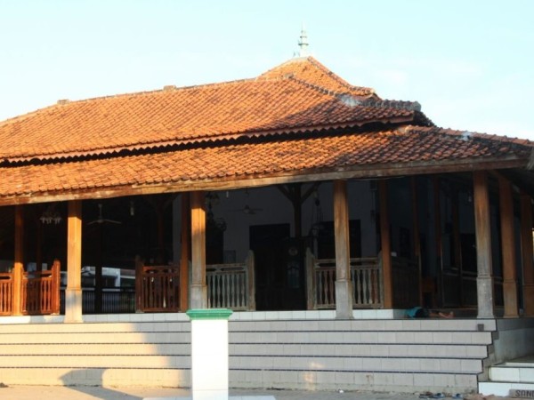 Akulturasi Budaya Hindu dalam Arsitektur Masjid di Pesantren