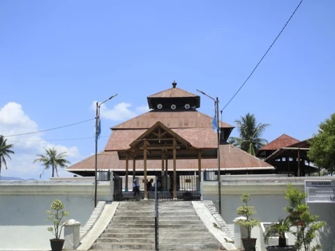 Masjid Tuha Indrapuri Aceh: Saksi Bisu Peradaban, Berdiri Kokoh Sejak Abad 17