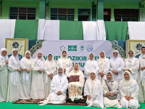 Muslimat NU Ajak Alumni Haji Perkuat Kepedulian Sosial dan Akhlak