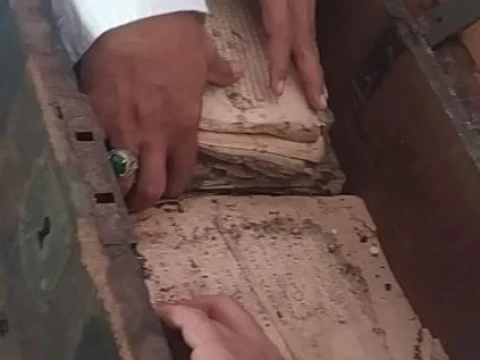 Saat Peti Manuskrip Ulama Padangan Ditemukan 