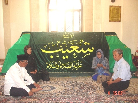 Bertemu Raja hingga Ziarah ke Makam Nabi Suaib