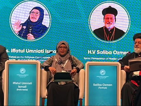 Delegasi PBNU Nyai Iffah Ismail Sebut Fiqih Peradaban Sebagai Solusi Islamofobia pada Konferensi Azerbaijan