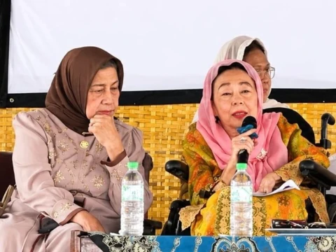 Rumah Nyai Sinta Nuriyah Didatangi Pendemo, Ingatkan Pentingnya Ruang Aspirasi Warga