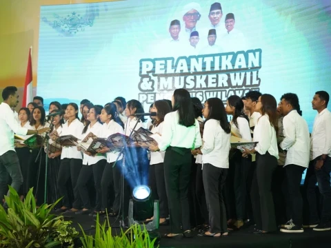 Mahasiswa IAKN Ambon Lantunkan Mars Yalal Wathan, Iringi Pelantikan PWNU Maluku