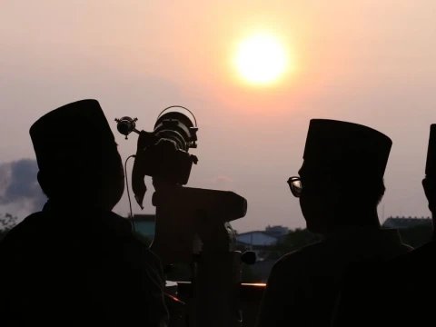 LF PBNU Instruksikan Rukyatul Hilal Awal Sya'ban 1445 H Sore Ini