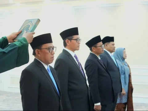 Menag Lantik Sekretaris dan 4 Direktur Ditjen Pesantren