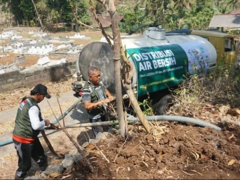 Kekeringan di Gunung Kidul, LAZISNU DIY Salurkan 30 Ribu Liter Air Bersih ke Saptosari
