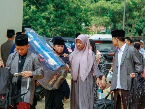 10 Tips Adaptasi bagi Santri Baru agar Betah di Pesantren