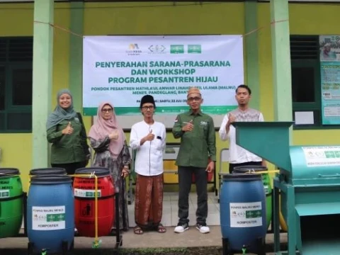 Pesantren MALNU Menes Banten Terima Sarana Prasarana Program Pesantren Hijau