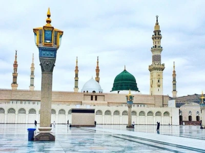 Shalat Arbain di Madinah, Mana Dalilnya?