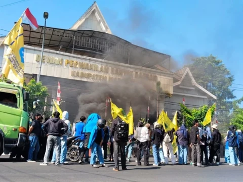 Air Bersih hingga BBM Langka, PMII Maros Desak Evaluasi Kebijakan