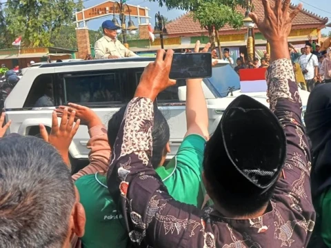 Beda Lokasi Pendaratan Helikopter Prabowo dan Gibran saat Hadir di Muktamar Ke-35 NU