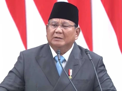 Prabowo Ungkap Alasan Gaji Guru dan ASN Masih Kecil: Kekayaan RI Banyak Lari ke Luar Negeri
