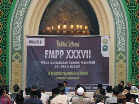 Pandangan Syariat atas Fenomena Citayam Fashion Week dalam Kajian Bahtsul Masail FMPP