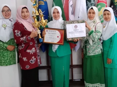 Kader Fatayat NU Sambeng Lamongan Sabet Juara 1 Lomba MC Tingkat Kabupaten