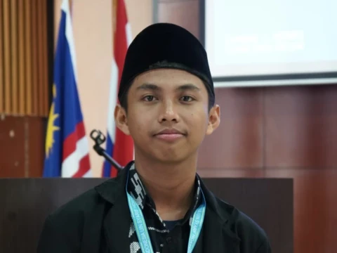 Rozi Aldi, Mahasiswa Unusia yang Berhasil Gondol Medali Emas dan Perak di Ajang OSN-AT 2025