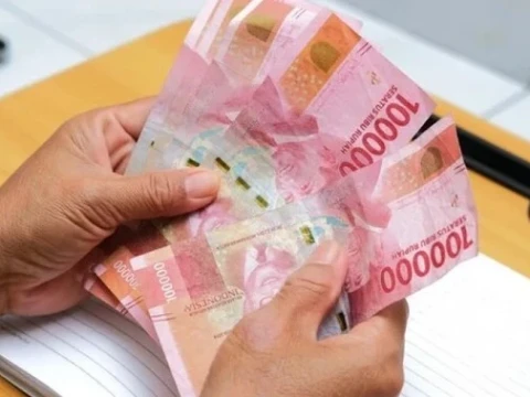 Rupiah Tergelincir Digempur Inflasi AS