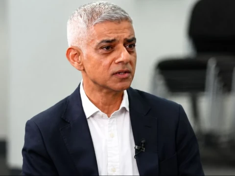 Menyusul Mamdani, Wali Kota London Sadiq Khan Desak Pemerintah Inggris untuk Adili Netanyahu
