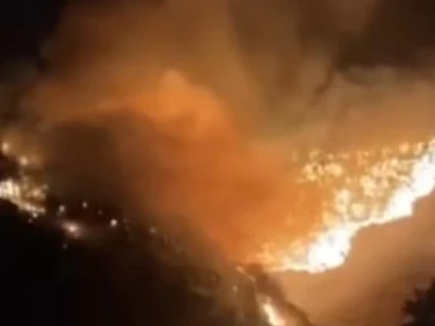 TPA Putri Cempo Terbakar Lagi, Warga Jadi Korban Buruknya Tata Kelola Sampah