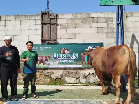Penyaluran Hewan Kurban NU Care-LAZISNU di Pesantren Almanar Azhari, Depok