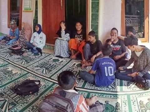Pendidikan Desa Berdaya di Komunitas Belajar Qoryah Thayyibah Salatiga