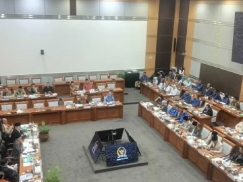 DPR Targetkan RUU Ketenagakerjaan Disahkan 8 Oktober, YLBHI Soroti Konstruksi Hukum 