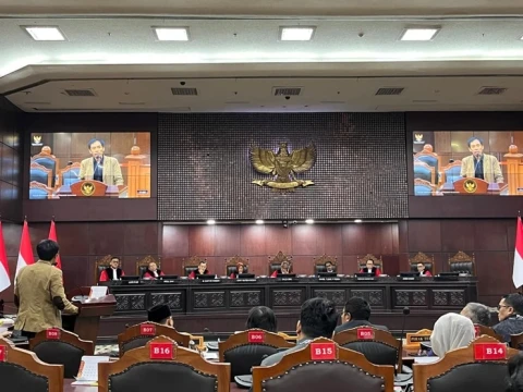 Uji Materi UU Guru dan Dosen, P2G Soroti Pendidik Harus Cari Pekerjaan Tambahan untuk Hidup
