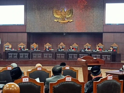 Menkeu Purbaya Sebut Gugatan MBG Lemah, Pemohon: Banyak Anomali Belum Terjawab