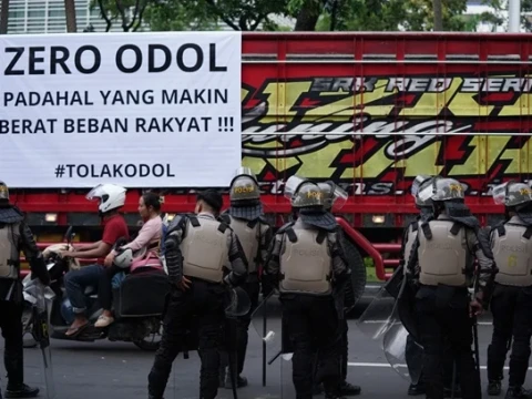 Pengemudi ODOL Soroti Diskriminasi Pengemudi Logistik dan Carut-Marut Solar Bersubsidi, Siapkan Aksi