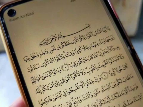 Daftar Lengkap Surat Makkiyah dan Madaniyah Riwayat Sahabat Ikrimah