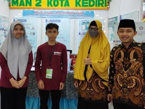 Teliti Air Liur, Siswa MAN 2 Kota Kediri Ciptakan Alat Tes Diabetes Lebih Mudah dan Murah