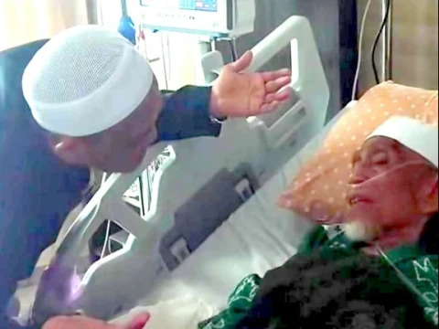 Dirawat di Rumah Sakit, TGH LM Turmudzi Badaruddin Berharap Bertemu Muktamar Ke-35 NU