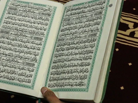 Tiga Ayat Al-Qur'an tentang Perdamaian di Tengah Konflik Dunia