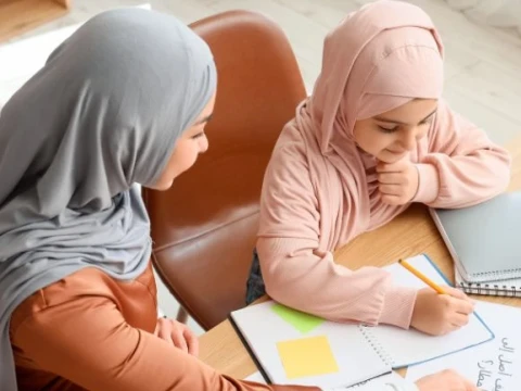 Pandangan Ibnu Rusyd tentang Muslim Mempelajari Ilmu dari Non-Muslim