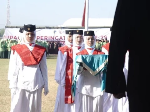 Upacara HUT RI, Kenang Kontribusi Pesantren Perjuangkan Kemerdekaan