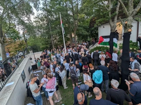 Warga di Budapest Gelar Doa untuk 20 Ribu Anak Palestina Korban Genosida Israel
