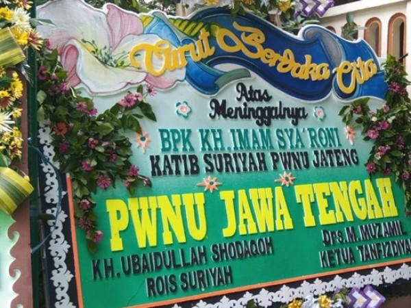 Almarhum Kiai Sya'roni Dimakamkan di Asem Growong Genuk Semarang