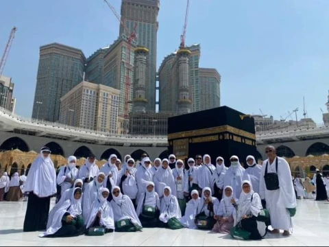 PCI Muslimat NU Malaysia Selenggarakan Umrah Bersama 