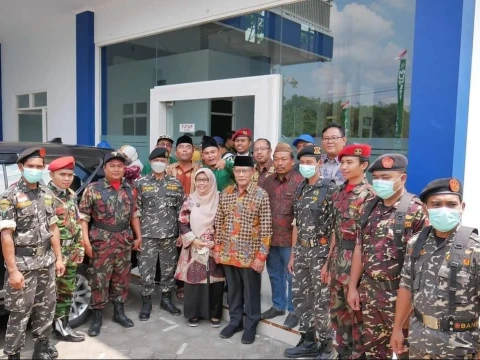 Ketika Banser dan Kokam Kompak Kawal Ketum PP Muhammadiyah 