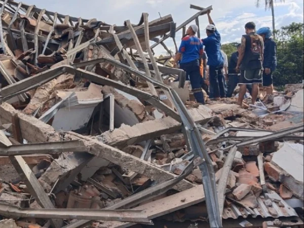 Meninggal Akibat Reruntuhan Gempa Dihukumi Syahid Akhirat