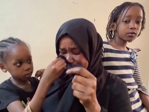 Ketika Anak-Anak Sudan Melihat Pesawat Tempur Melintasi Rumahnya