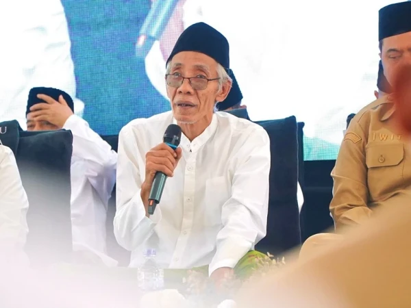 Rais Syuriyah PWNU Jateng Tekankan Khidmah di NU Kedepankan Adab Pesantren