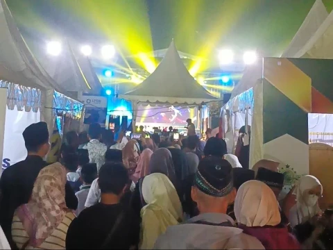 Meriahkan Sholawat Seribu Rebana, Nahdliyin Tumpah Ruah Padati Expo Muktamar Ke-35 NU