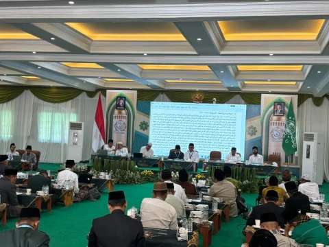 Outsourcing Diperbolehkan Asal Tidak Abaikan Hak Pekerja: Catatan Bahtsul Masail Qanuniyah Muktamar Ke-35 NU