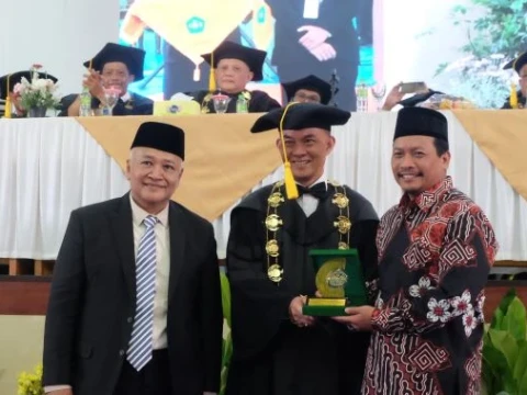 Wisuda Ke-67 Uninus Luluskan 1.792 Mahasiswa Penyambung Etape Dunia Usaha dan Industri