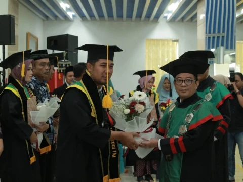 Belasan Penghafal Al-Qur'an Ikuti Wisuda UNUGHA Cilacap