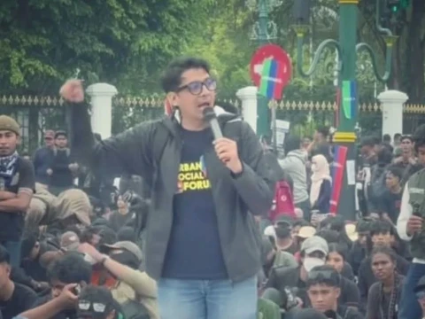 Aksi di Yogyakarta, Guru Besar UGM Soroti Ketimpangan dan Pengaruh Oligarki dalam Demokrasi